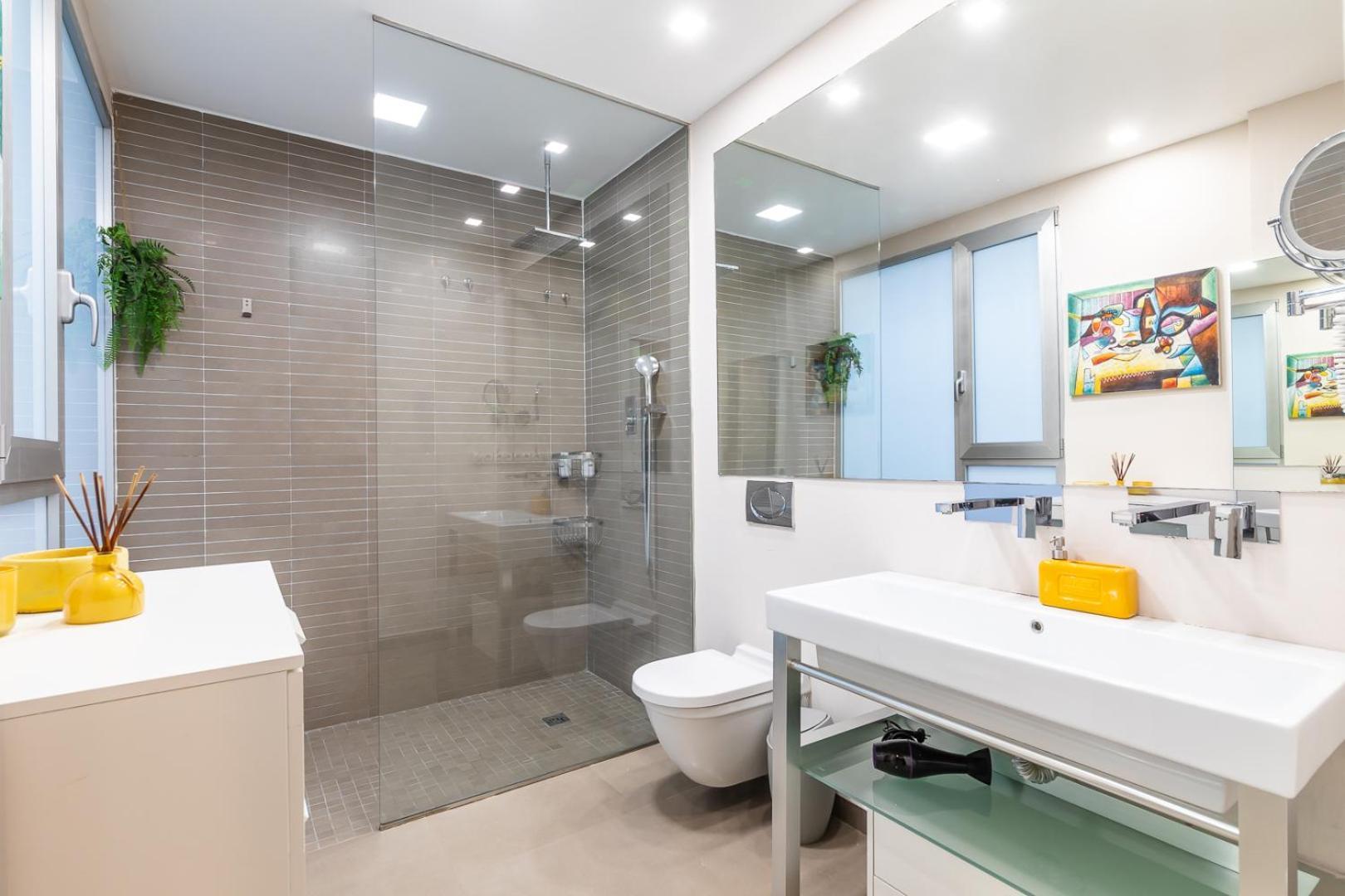 Central Market Lux Apartment فالنسيا المظهر الخارجي الصورة