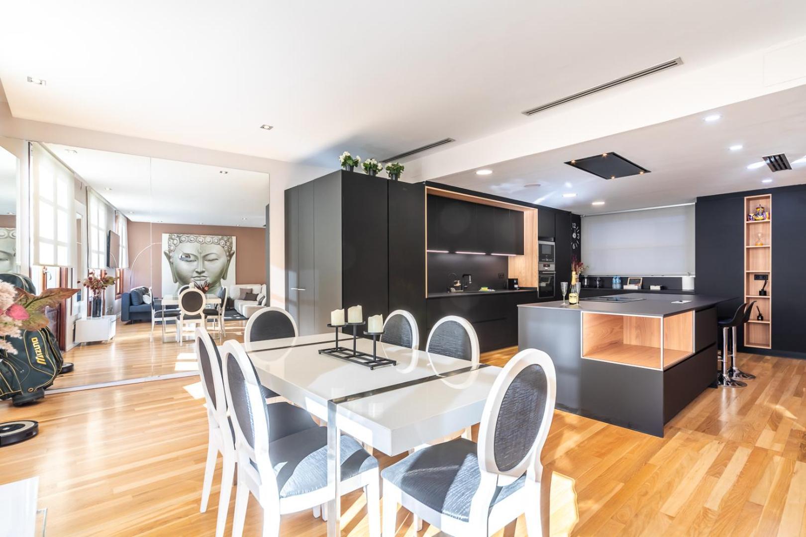 Central Market Lux Apartment فالنسيا المظهر الخارجي الصورة